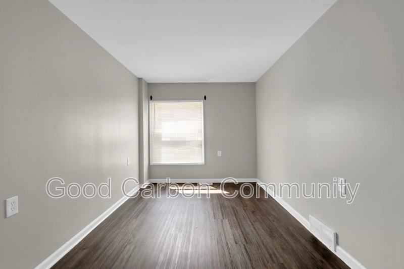 1073 Grant St #8 - Photo 3 of 13