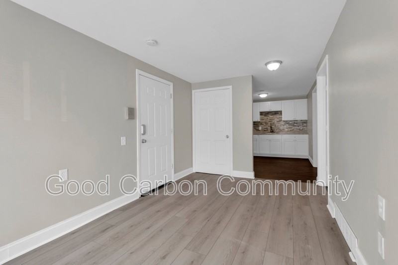 1073 Grant St #8 - Photo 7 of 13