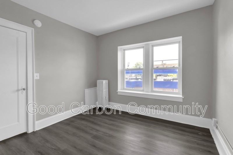 1016 Amherst St #B7 - Photo 4 of 12