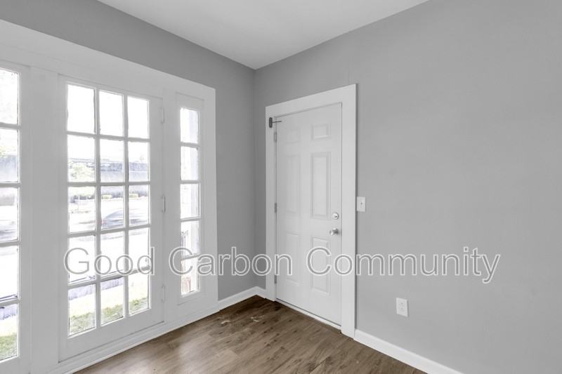 2100 Delaware Ave #5 - Photo 3 of 15