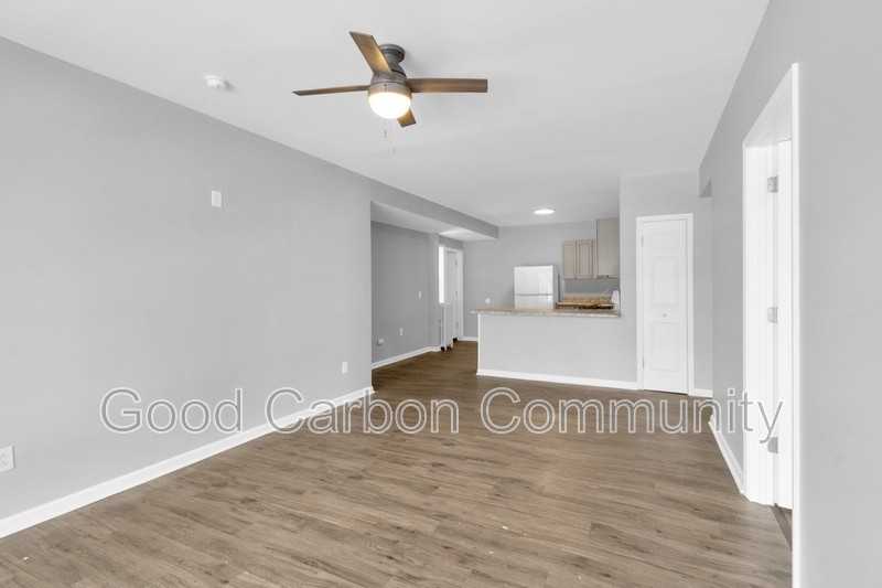 2100 Delaware Ave #5 - Photo 6 of 15