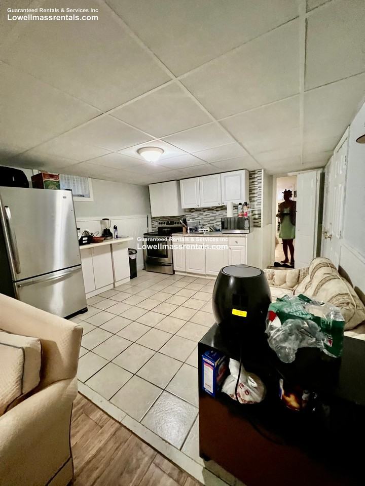50 Alma St #A - Photo 3 of 13