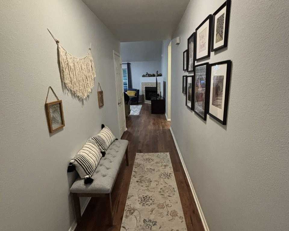 6 Hart Ln - Photo 3 of 34