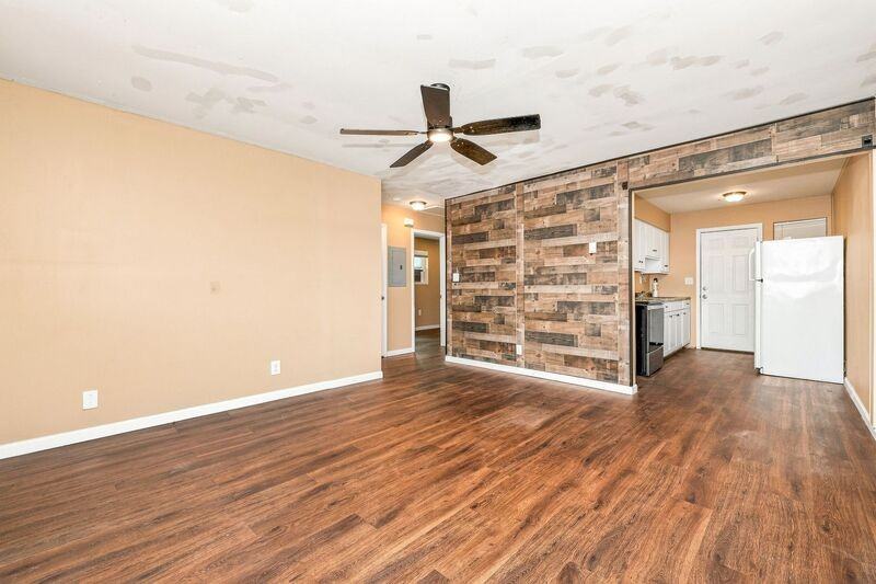 2646 Home Ave #D - Photo 4 of 10