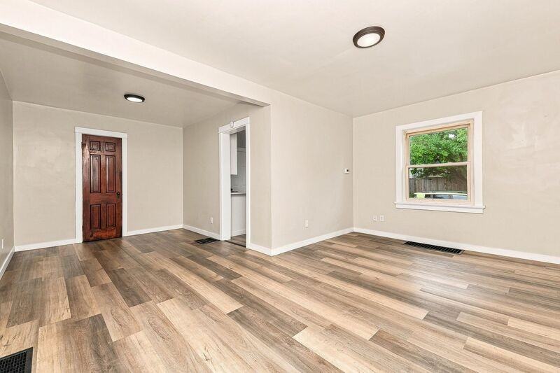 2902 Whittier Ave - Photo 4 of 10