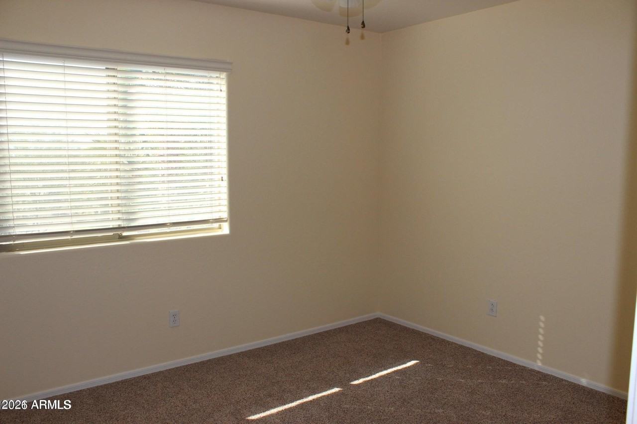 3064 S 258th Ave - Photo 7 of 12