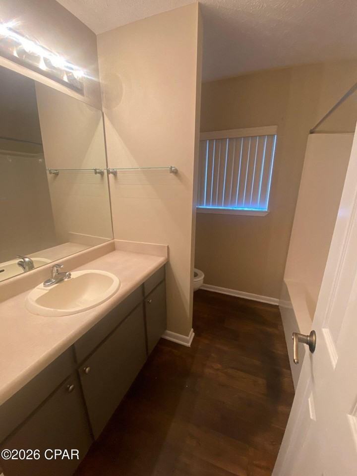 521 E 5th Ct - Photo 7 of 14