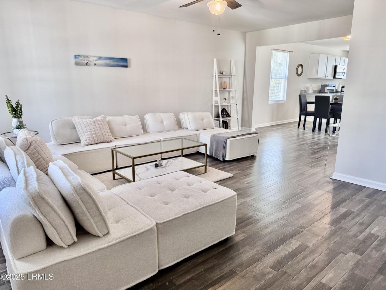 23 Island Breeze Ln - Photo 2 of 25