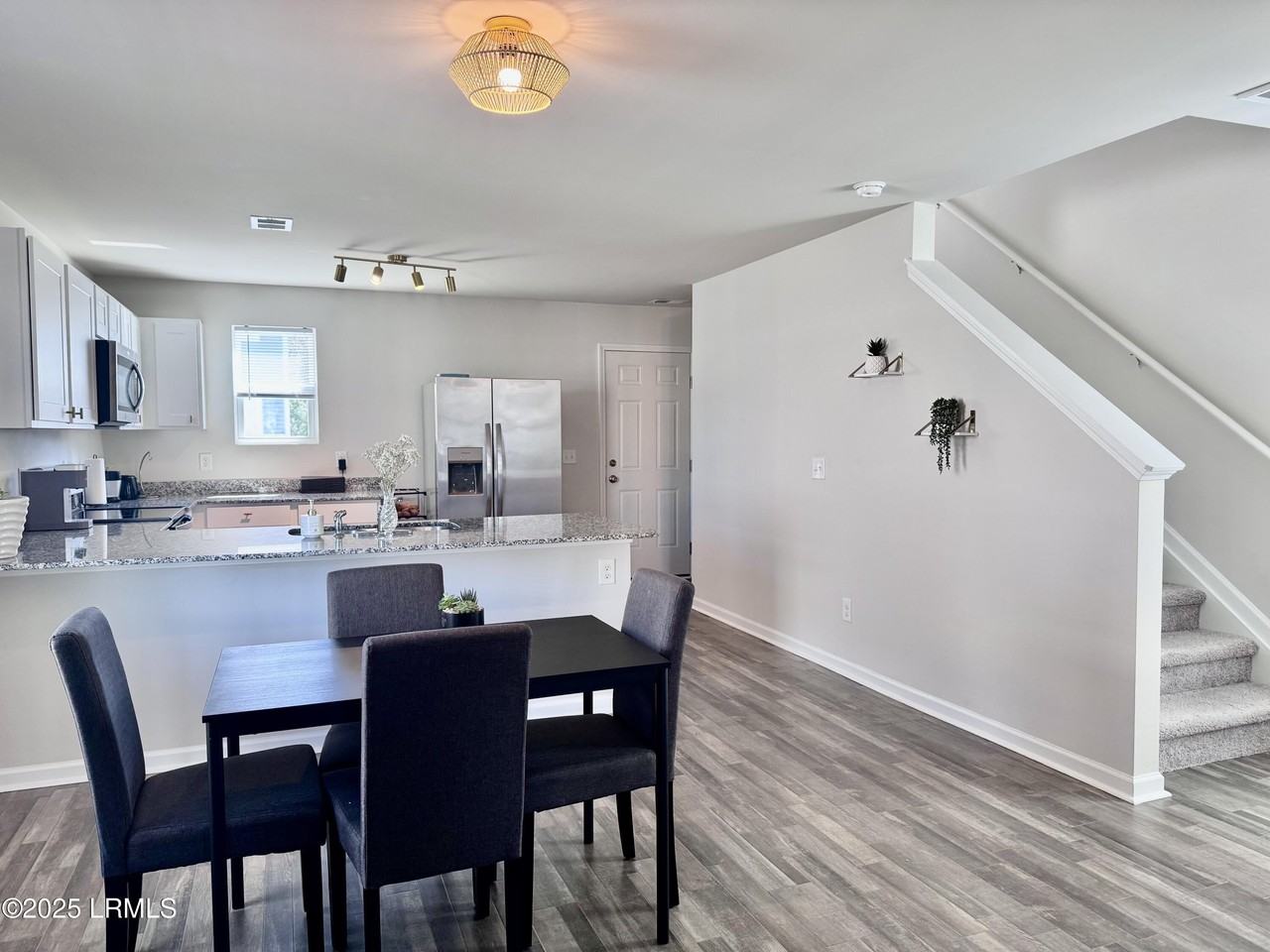 23 Island Breeze Ln - Photo 5 of 25