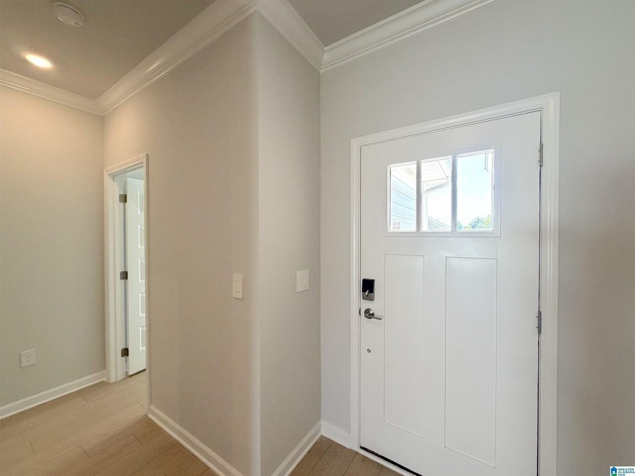237 Granby Ln - Photo 6 of 41