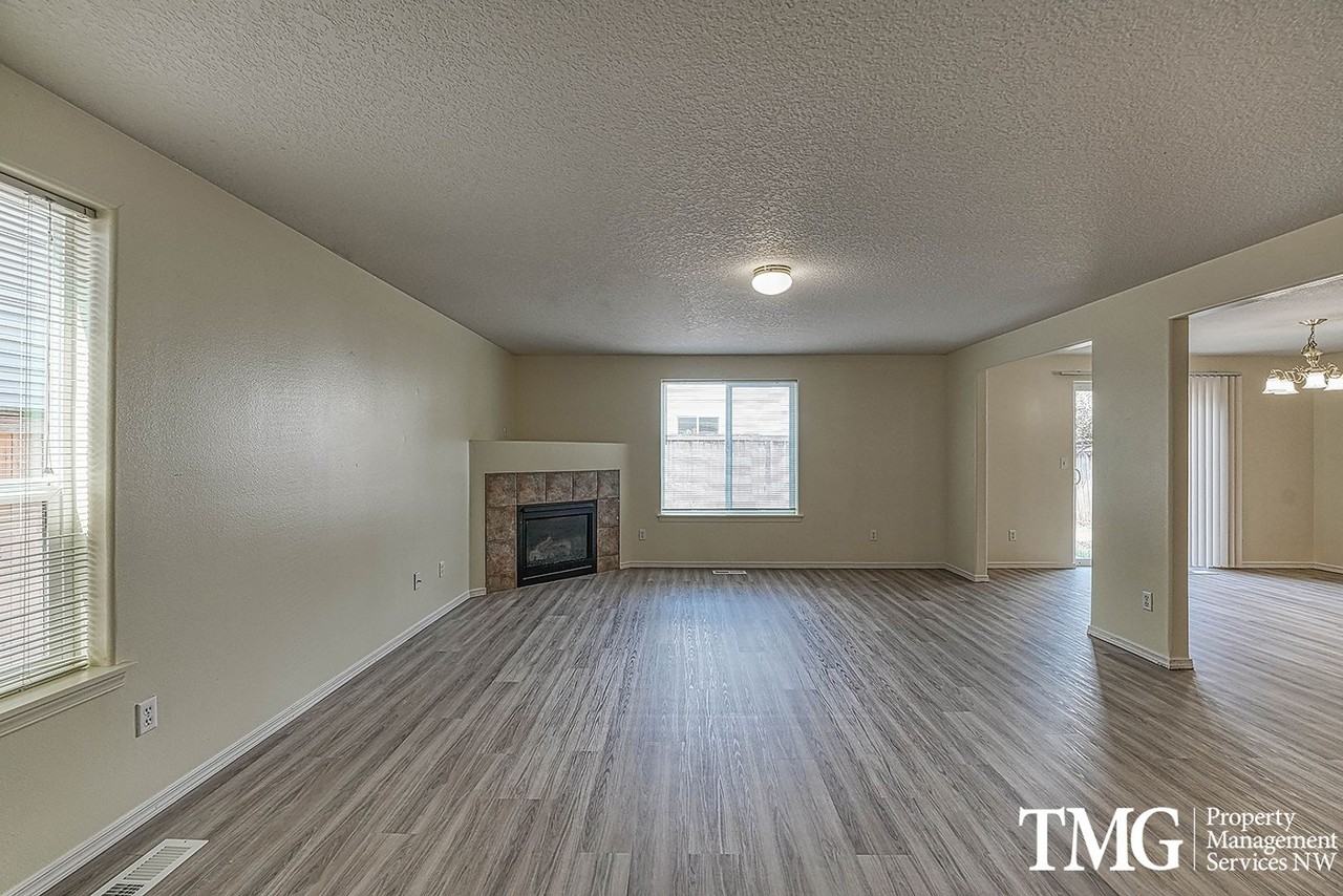 15012 Ne 68th Way - Photo 3 of 39