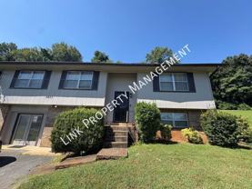2433 Meade Cir - Photo 1 of 1