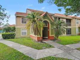 featured image of 437 Fountainhead Cir #280