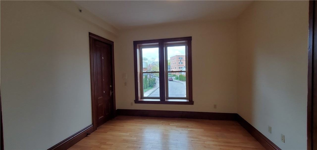 750 South Ave #202 - Photo 2 of 12