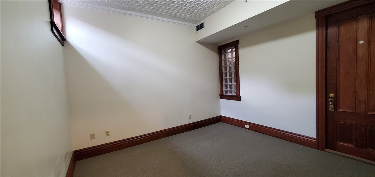 750 South Ave #202 - Photo 7 of 12