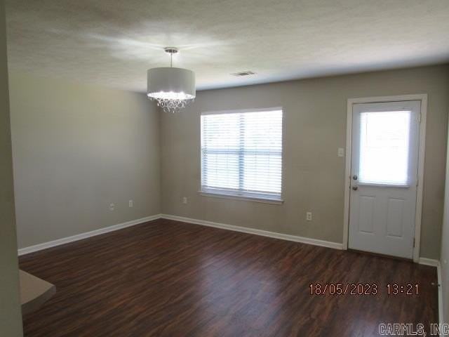 4660 Graham Dr - Photo 2 of 15
