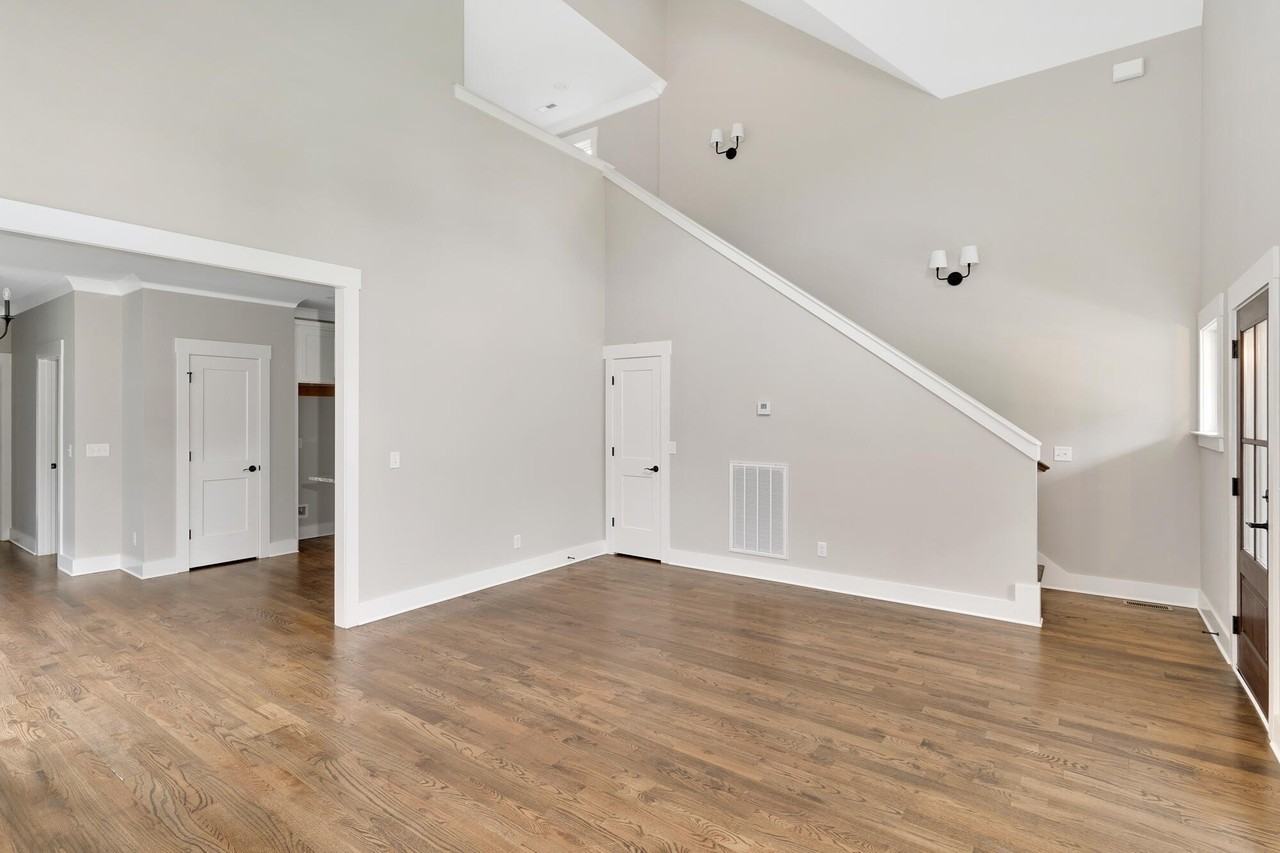 1317 Thomas Ave - Photo 7 of 44