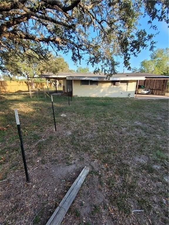 125 Harbor Cir - Photo 3 of 13