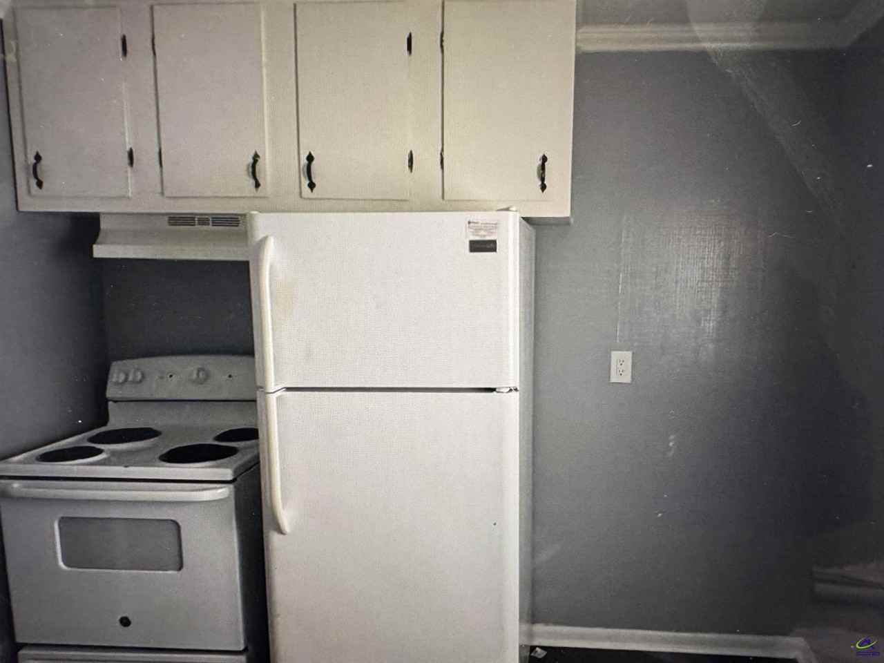 716 Cornelia Dr - Photo 7 of 8