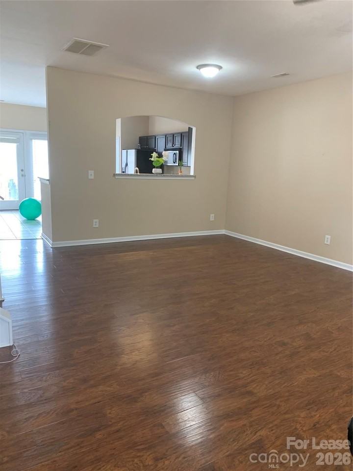 13450 Delstone Dr - Photo 5 of 18