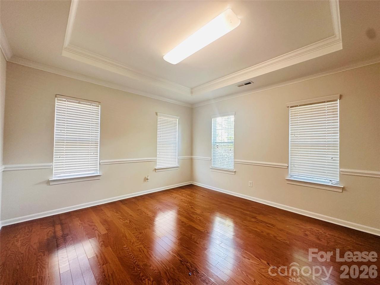 10326 Newbridge Rd - Photo 4 of 16