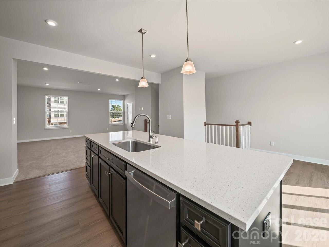 9922 Oaklawn Blvd Nw - Photo 5 of 37