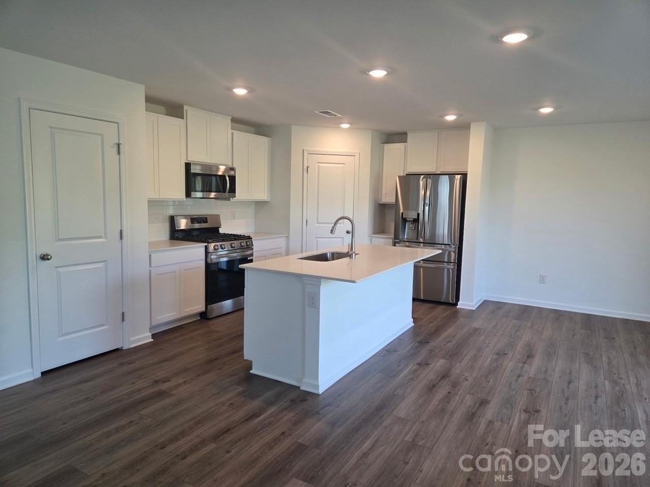 712 Espresso Dr - Photo 4 of 19