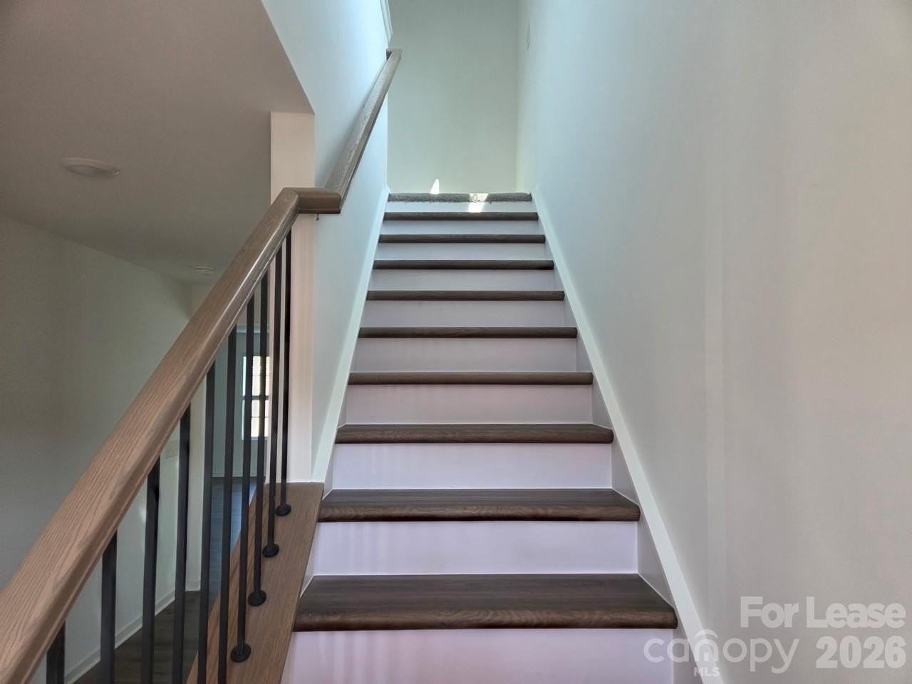 718 Espresso Dr - Photo 7 of 19