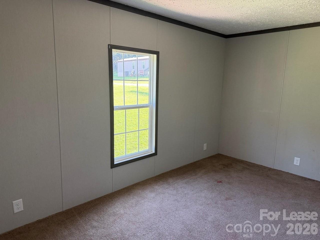 115 Kimberly Cir - Photo 6 of 9