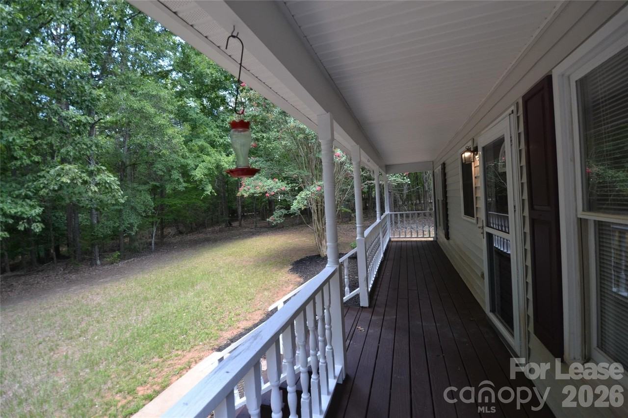 7015 Spruce Pine Trl - Photo 5 of 45
