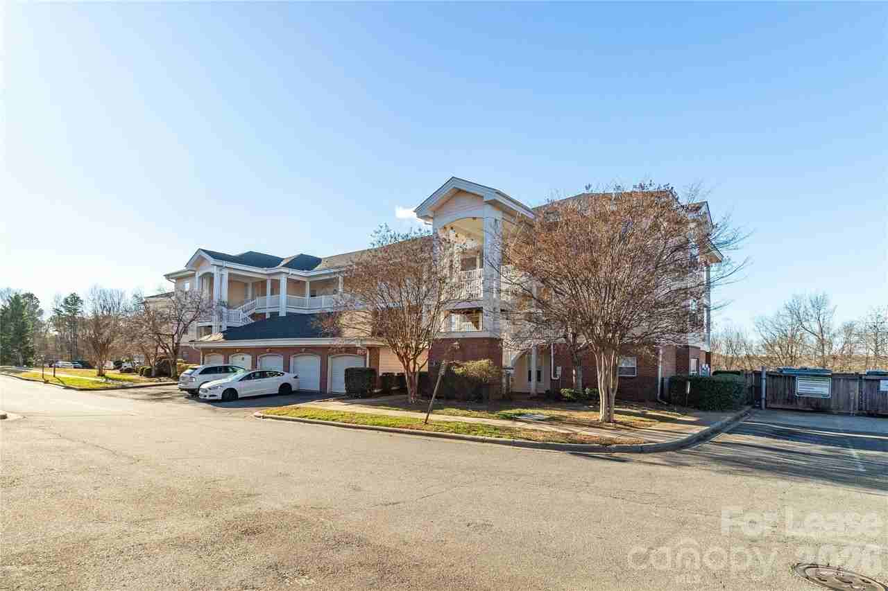9047 Meadow Vista Rd #104 - Photo 2 of 31