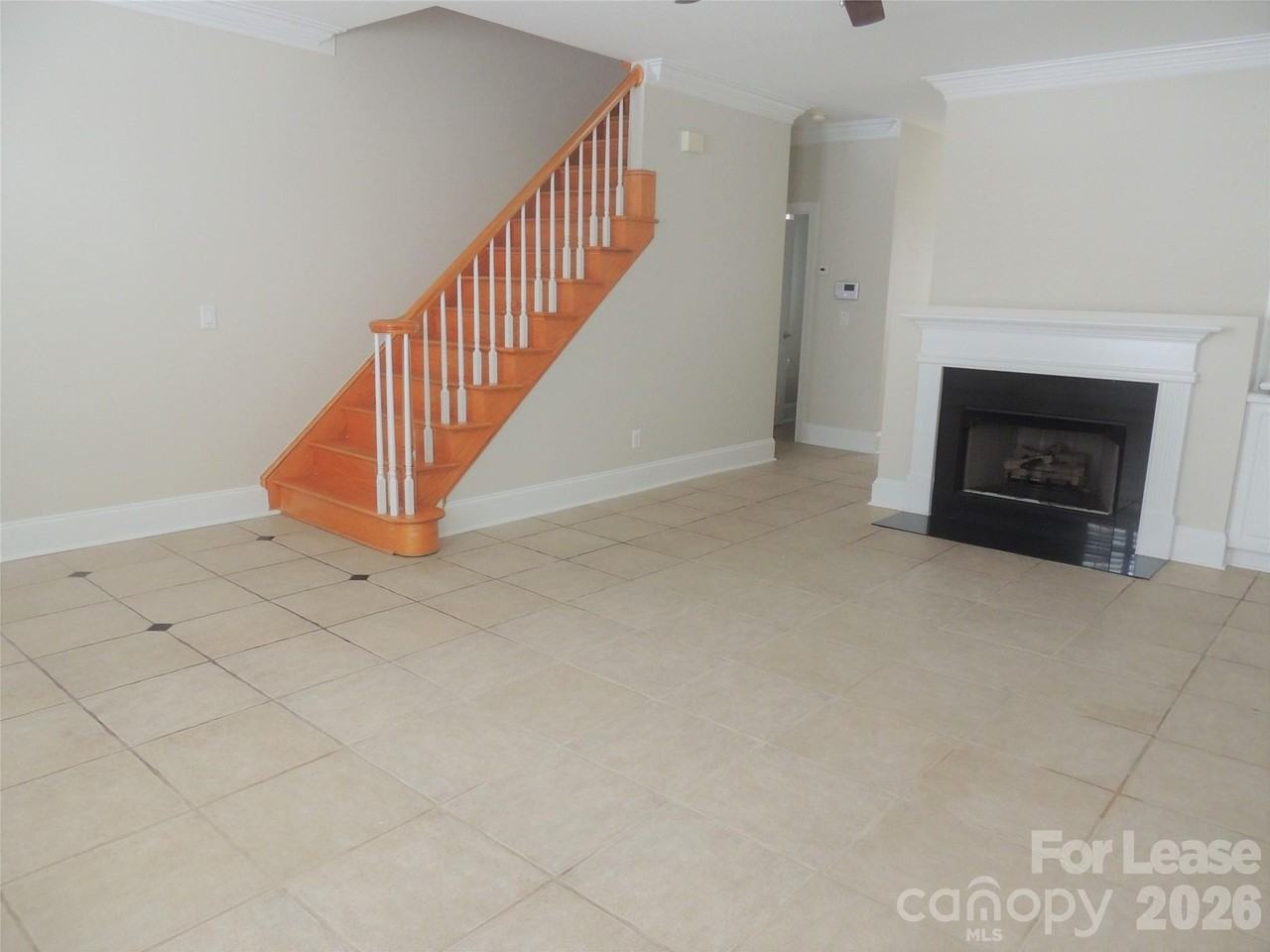 14555 Adair Manor Ct - Photo 3 of 25