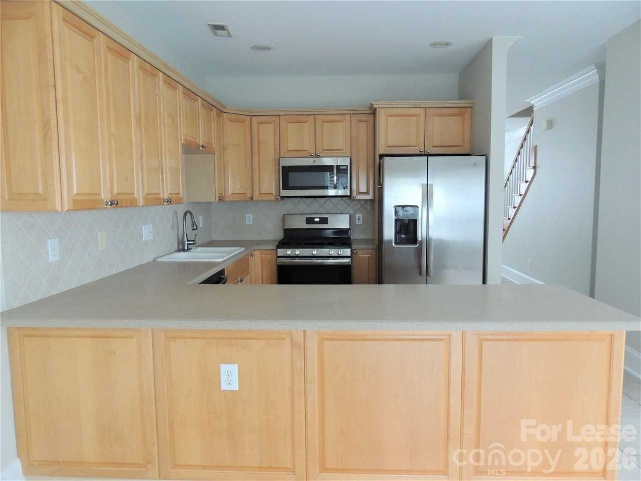 14555 Adair Manor Ct - Photo 6 of 25