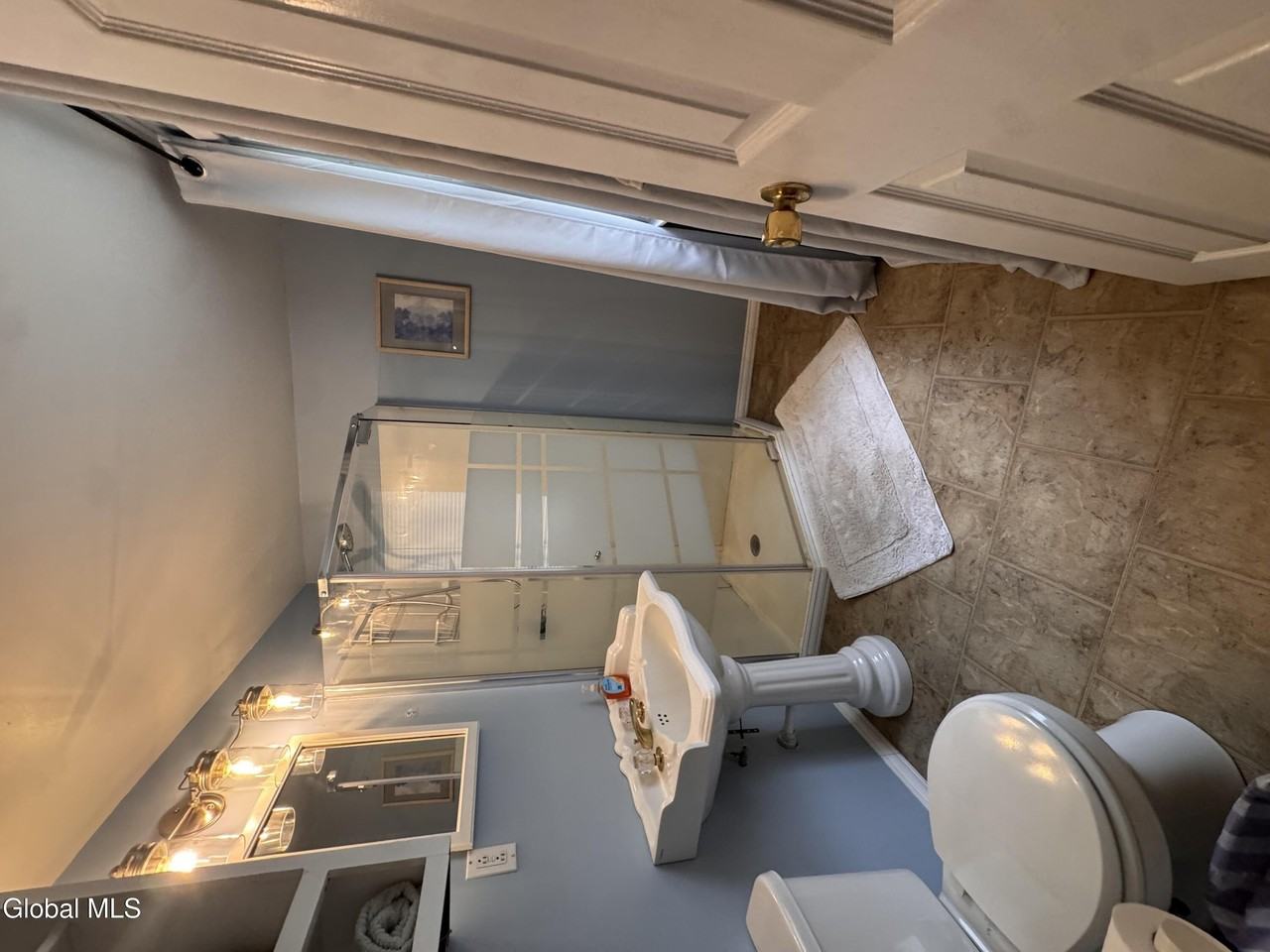 512 Crescent Ave - Photo 4 of 31