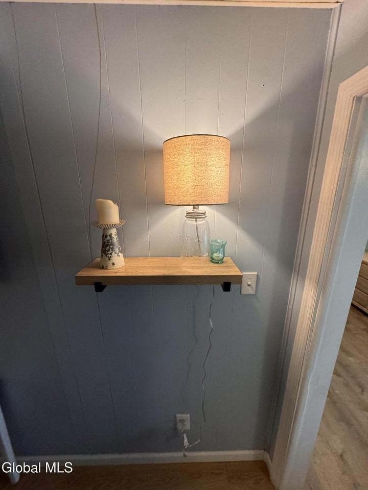 512 Crescent Ave - Photo 7 of 31