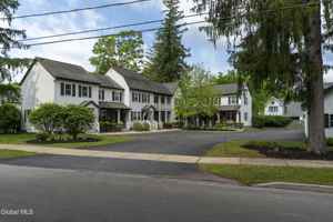 featured image of 11 Cottage St #4