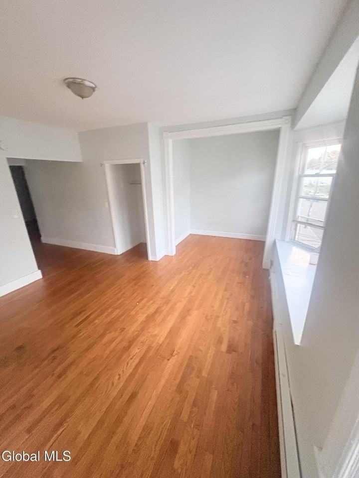 356 2nd St #2 - Photo 3 of 5