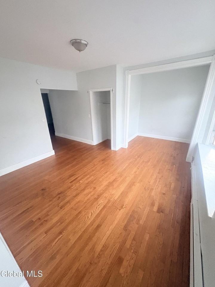 356 2nd St #2 - Photo 4 of 5