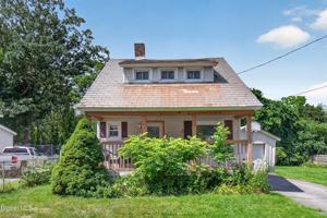 featured image of 38 Henry St