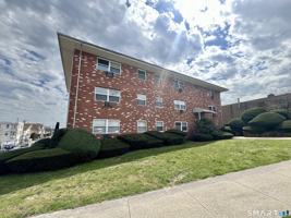 featured image of 35 Beers St #205