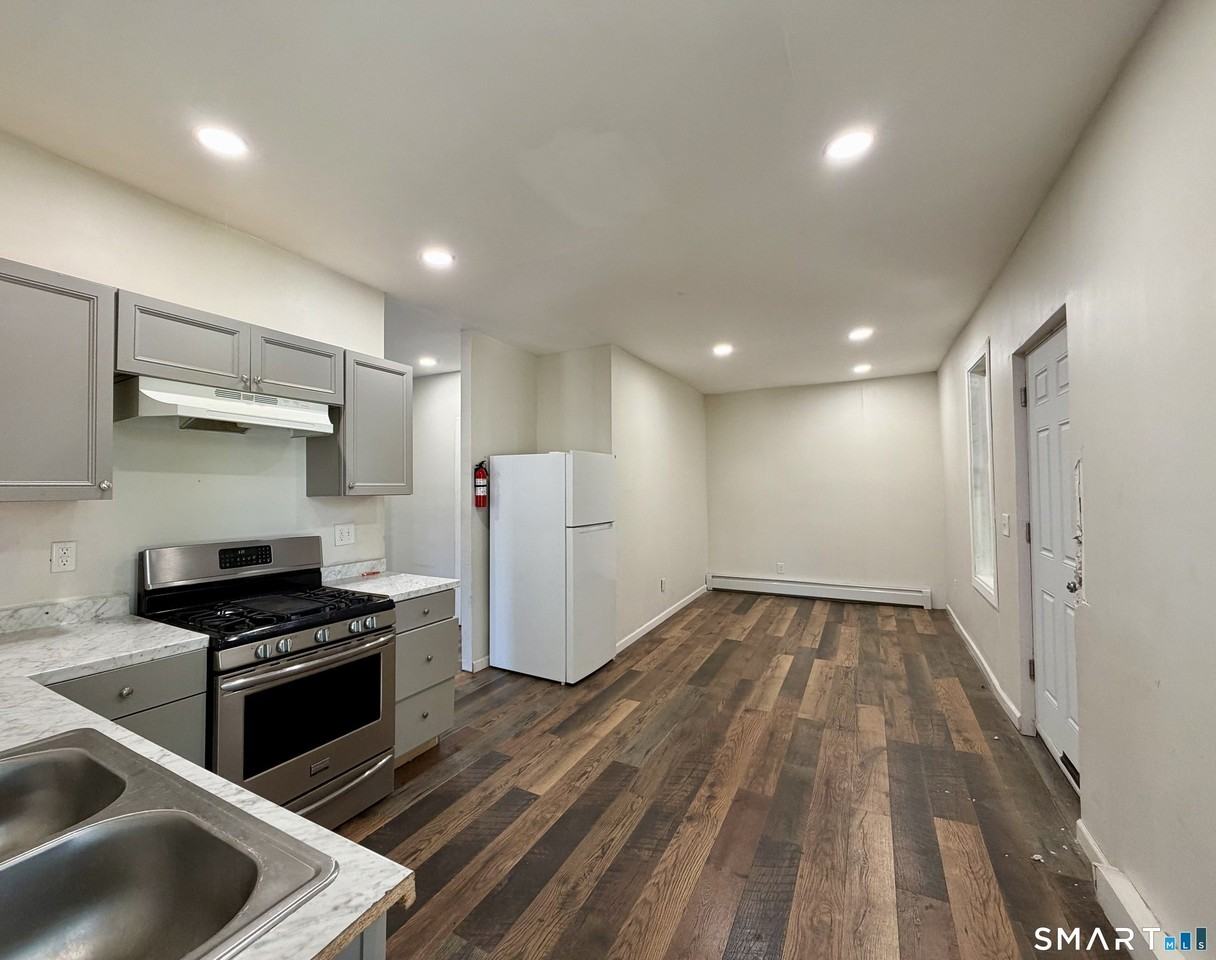 59 East St #3 - Photo 2 of 10