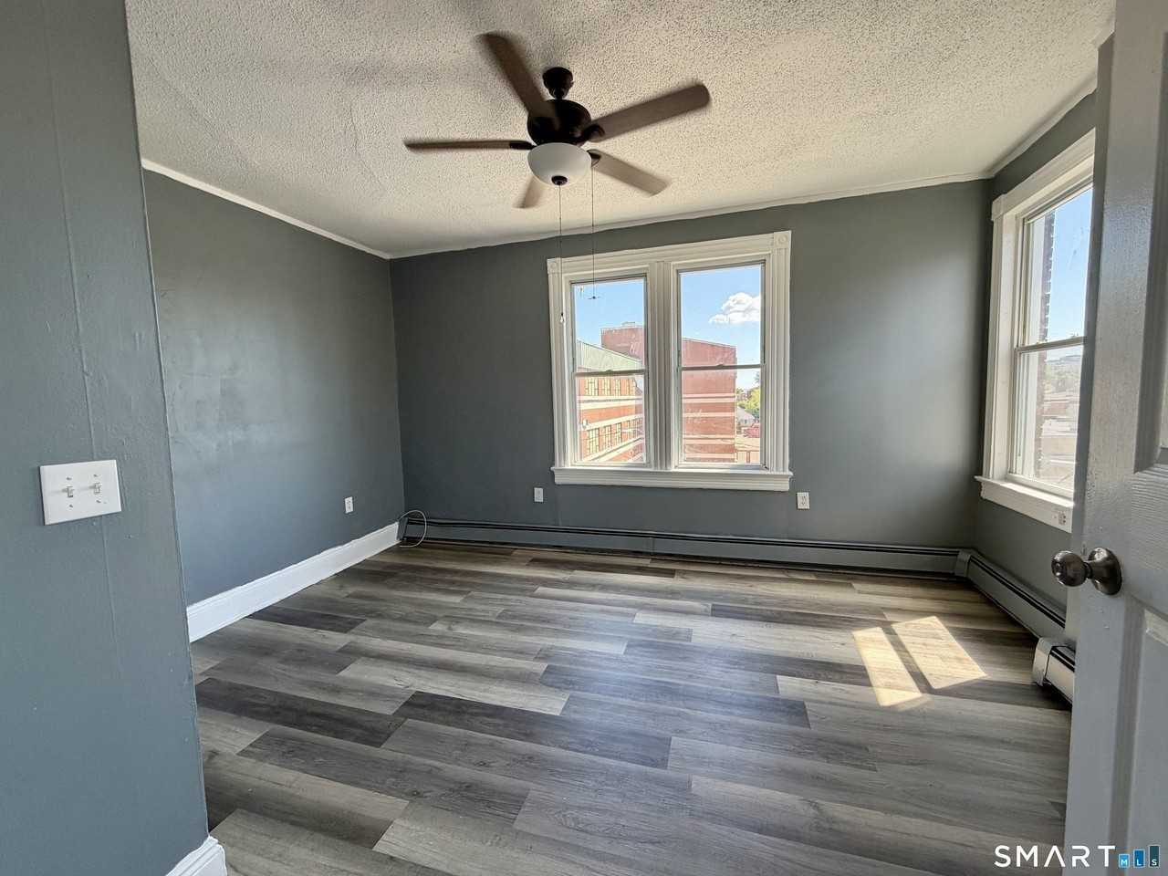 179181 Babcock St #3 - Photo 5 of 13