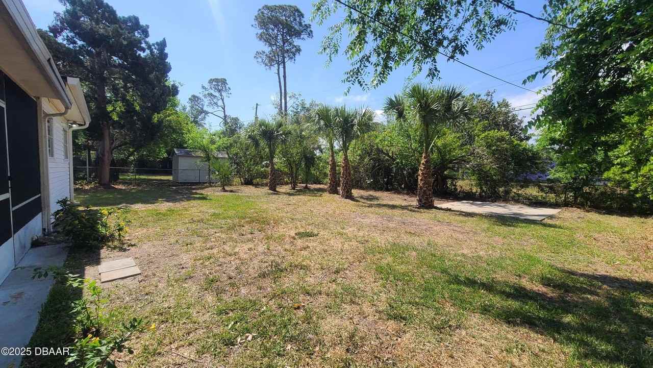 2222 Harvard Rd - Photo 2 of 24