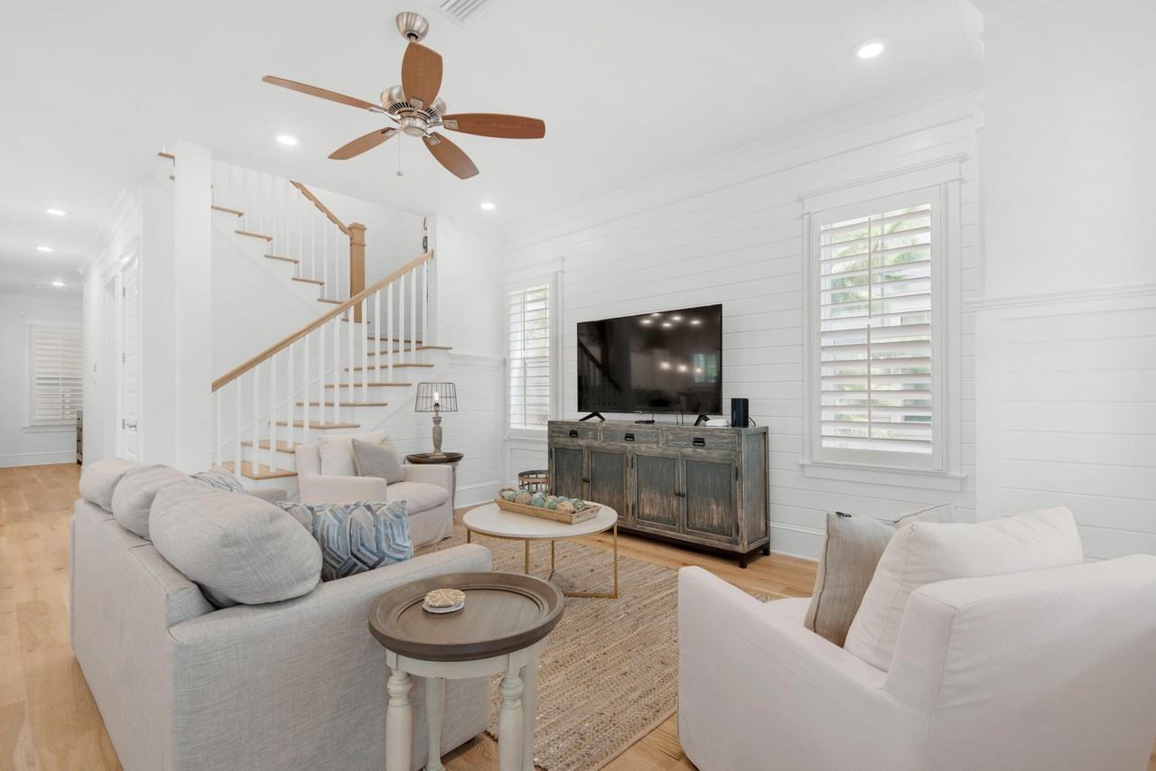 41 Clipper St - Photo 7 of 25