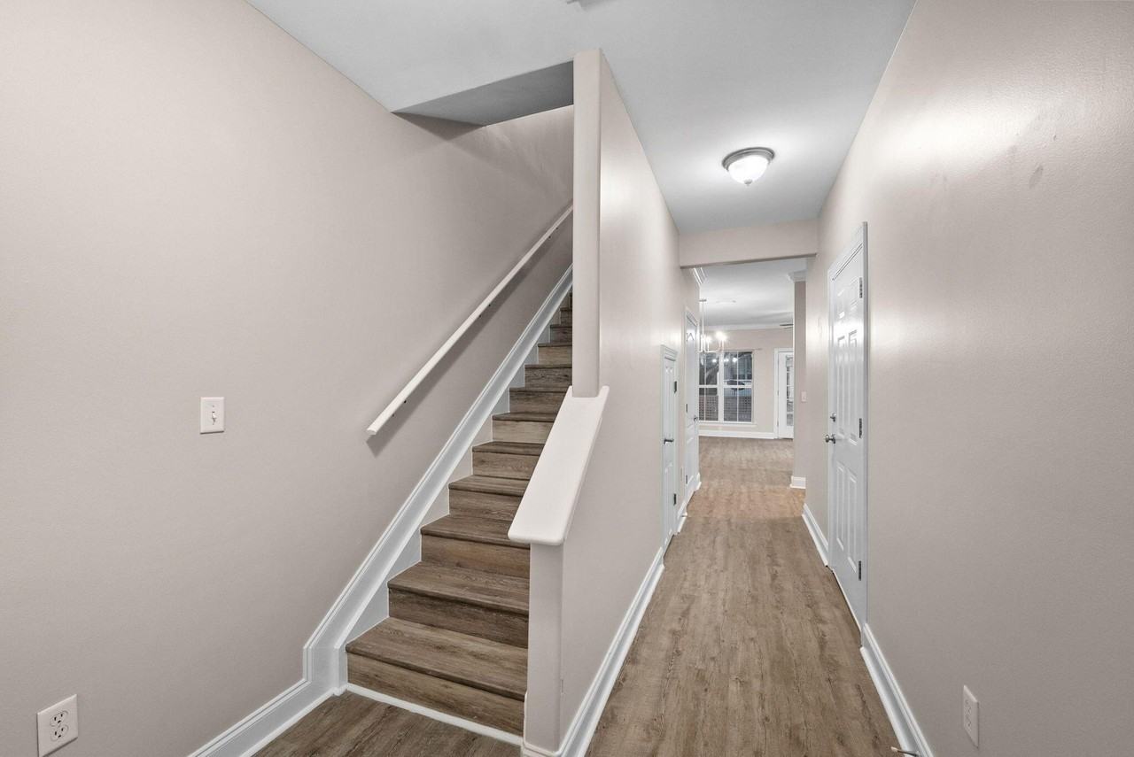 229 Mattie M Kelly Blvd - Photo 5 of 31