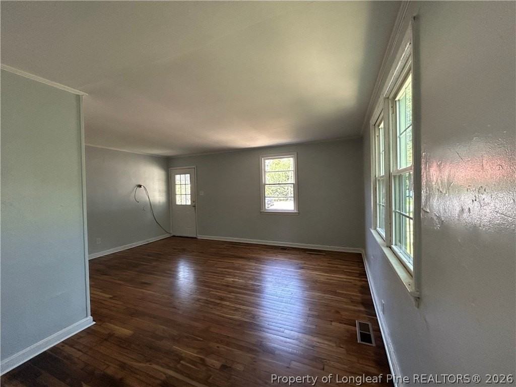 604 Forrest St - Photo 3 of 12