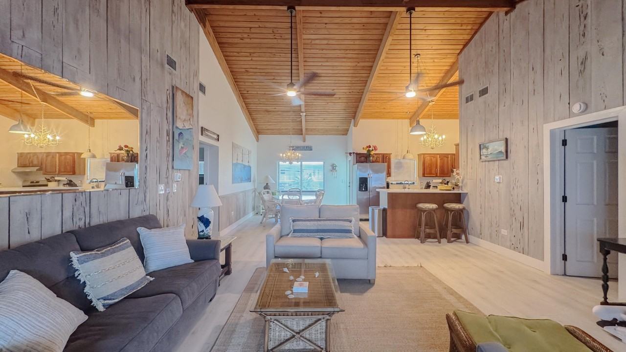 223 El Capitan Dr #B - Photo 4 of 15