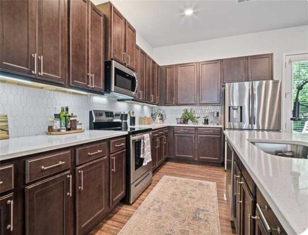 507 Bishop Ln - Photo 2 of 4