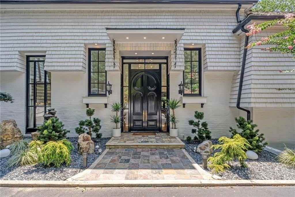 3946 Paces Ferry Rd Nw #3946 - Photo 4 of 50