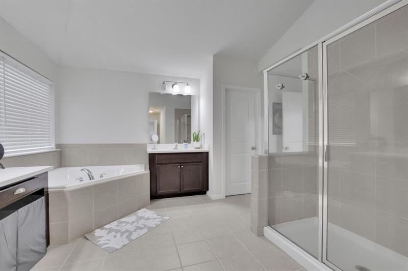 6185 Vista Crossing Way - Photo 5 of 36